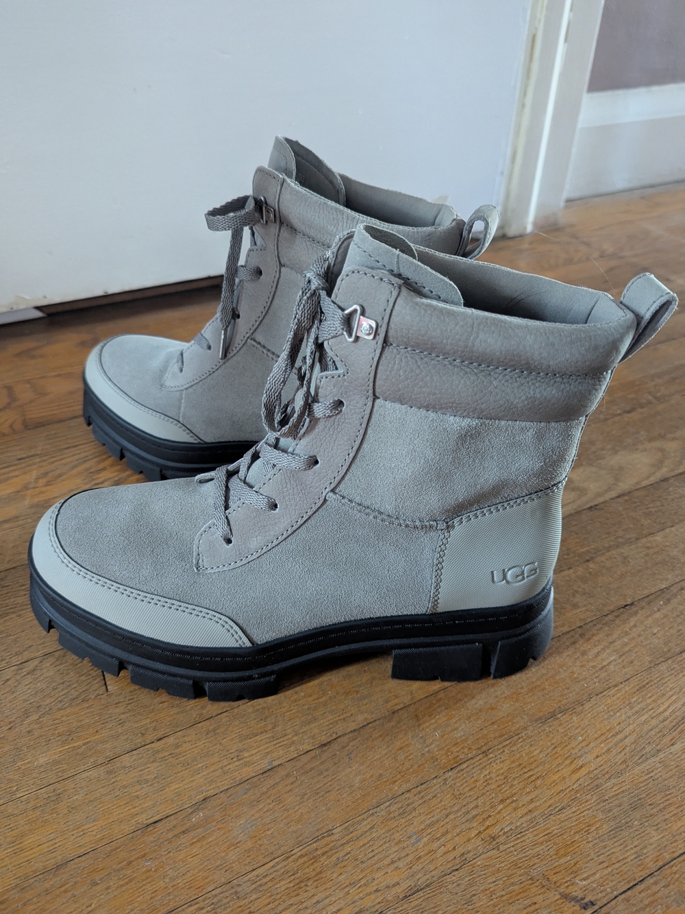 UGG Ashton Lace-Up Leather Boots